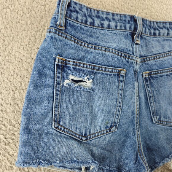 Bridge by Gly Denim Shorts Womens 24 Blue Distressed High Rise Mom Fit Raw Hem - Picture 9 of 13